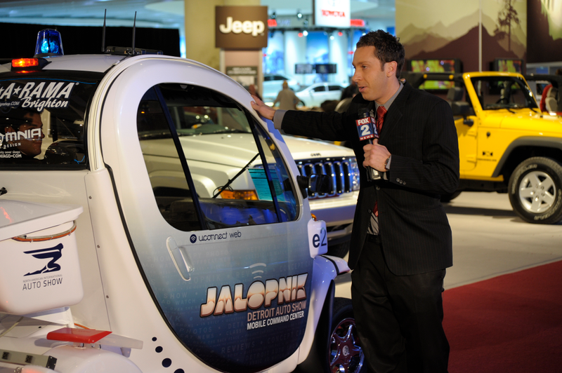 Illustration for article titled Jalopnik GEM-Powered Detroit Auto Show Mobile Command Center